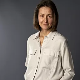 A picture of Dr Julia Baker